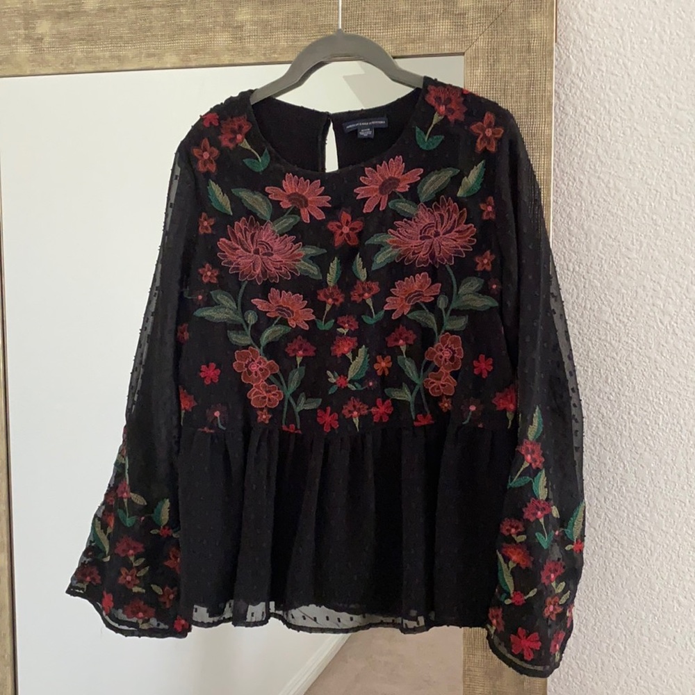 American Eagle Outfitters Floral blouse